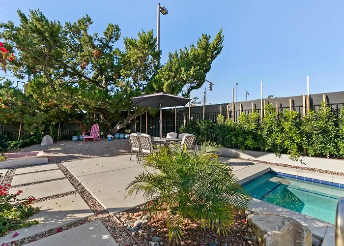 Luxury Pool Oasis- Near Stadium, Tennis And Golf