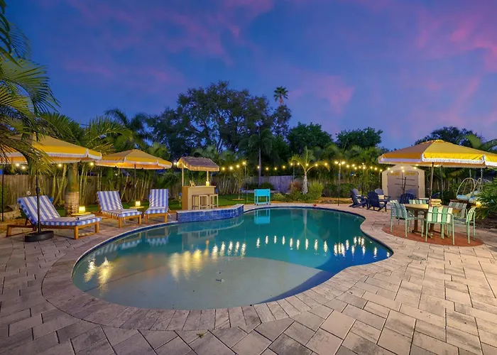 Resort Style Backyard Pool Hot Tub Games