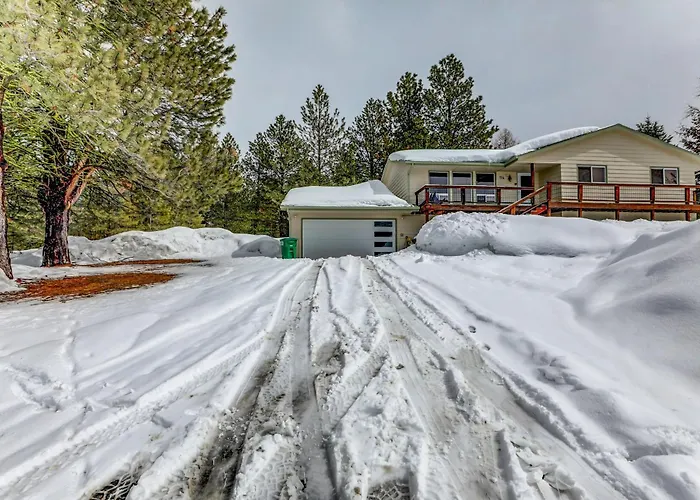 Above Par - Quiet & Private Retreat | Parking + Lake Views