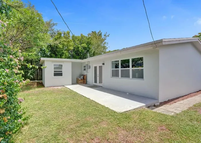 Relaxing 3Br Home Yard 10 Min To Beach