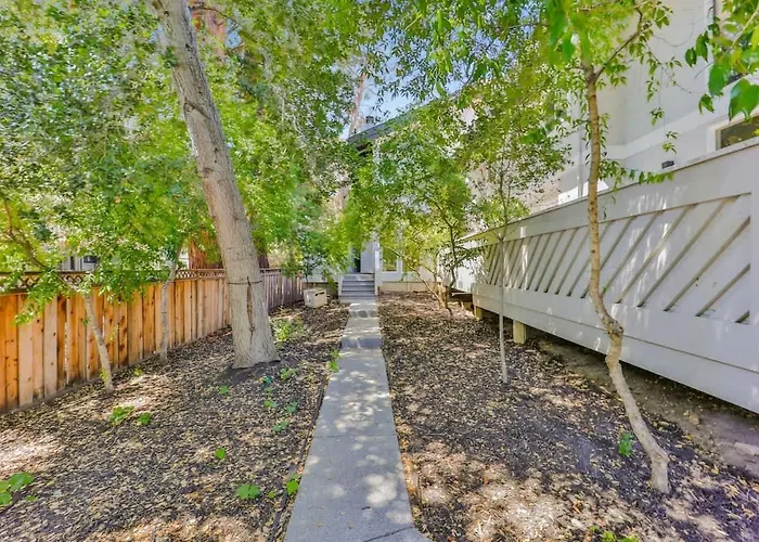 4 Luxury Townhouses In Private Lot Near Meta & Stanford