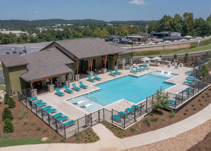 Family Escape With Garage, Pool And Park)