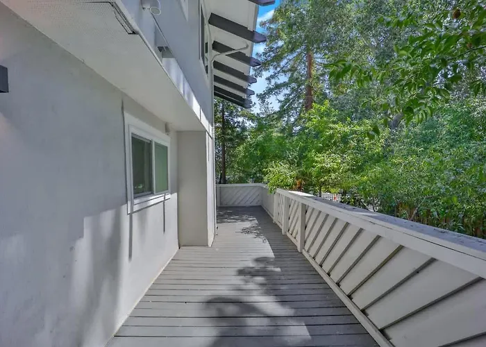 4 Luxury Townhouses In Private Lot Near Meta & Stanford