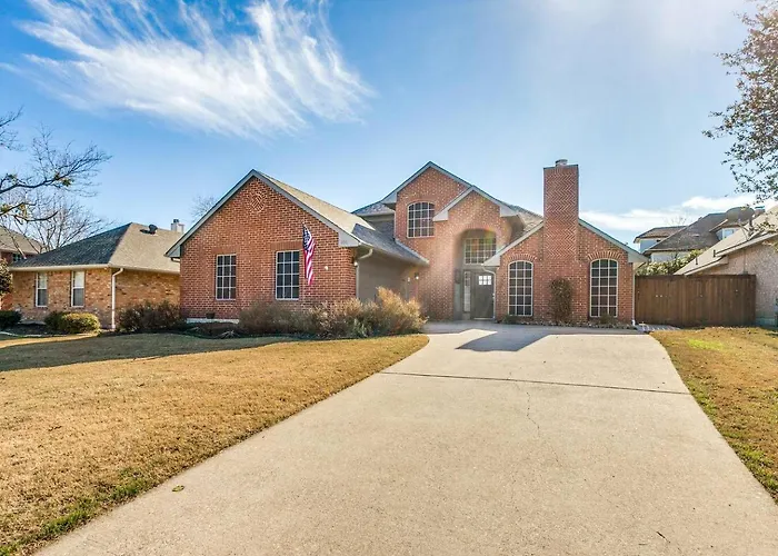 Rockwall Luxury Retreat-Pool/Spa/Patio/Gameroom