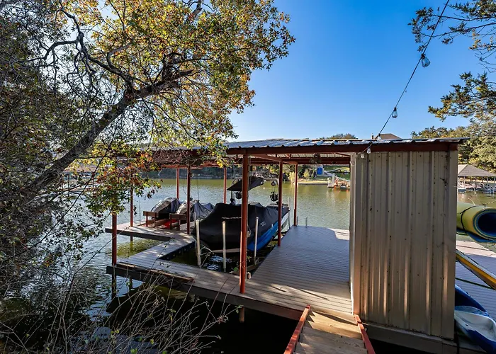 Lakefront 3Br Retreat With Dock, Kayaks And Fire Pit