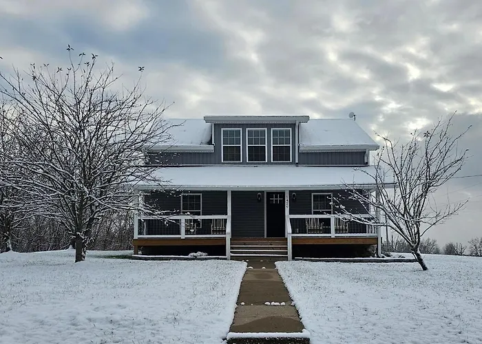 Spacious Home 4Br Fire Pit, Patio Hot Tub