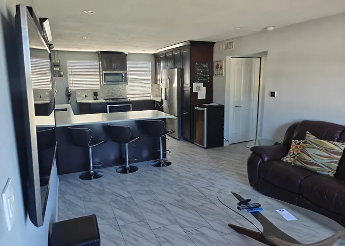 Modern Coastal Oasis 1-Minute Walk To Beach