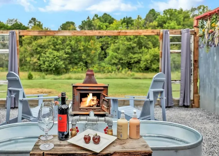 Meadow View Romantic Nature Stay W Barn, Outdoor Tub And Sauna