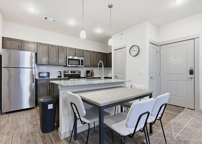 Chisholm Trace 1233 I Spacious 1 Bed 1 Bath
