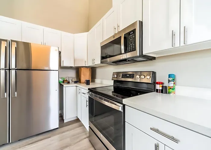 Cozy Micro Suite Unit 7 Sleeps 2 Minutes To Downtown