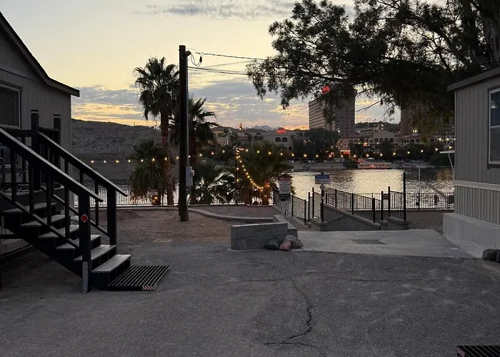 Rendezvous On The River