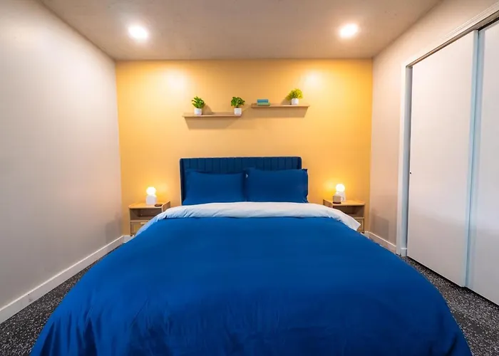 Newly Remodeled Apt - Washer And Dryer - 8Mim To Ku & Mass Street