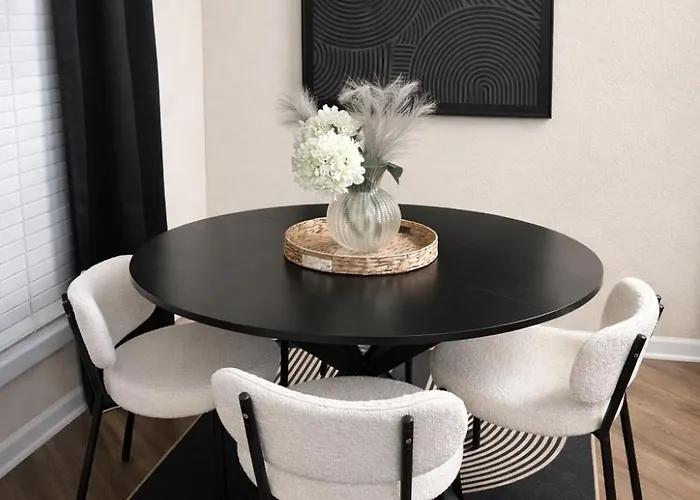 Modern Comfort Stay ,Relax And Recharge
