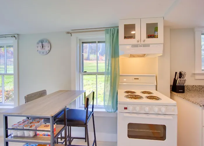 Lakeside Spofford Retreat Near Hiking & Boating!