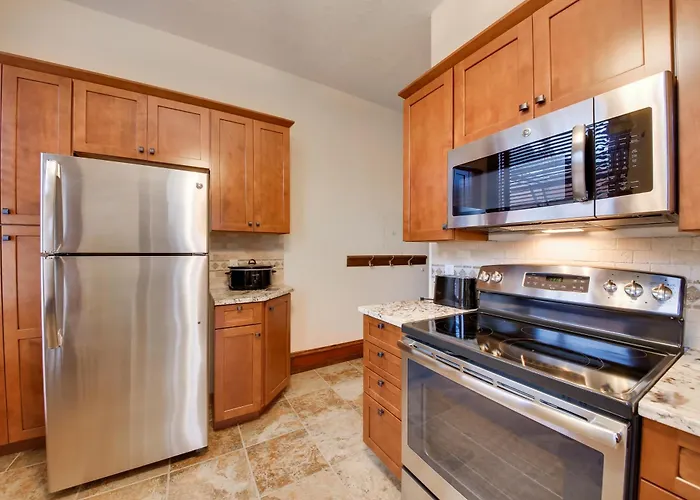 Ski & Explore! Charming Downtown Wallace Condo