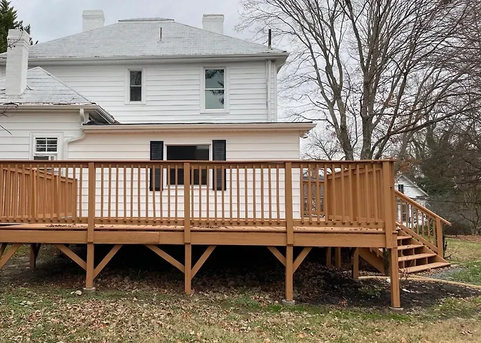 3 Mins From Downtown - Ps5, King Bed & Ev Charger