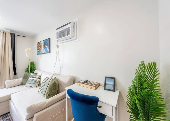 Fresh 2Br With Easy Nyc Access W. Wifi And Laundry