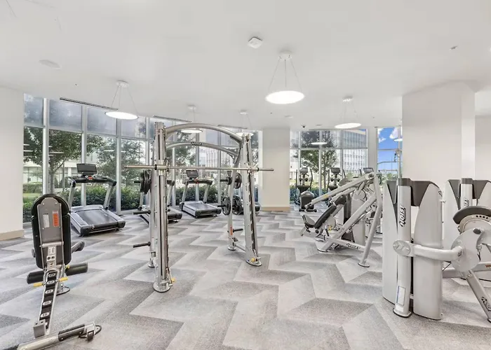Legacy West | 1Br King | Walk To Legacyhall | Pool