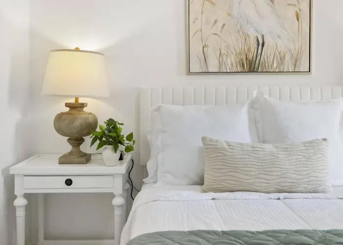Weekend Escape On The Coast-Relax & Unwind