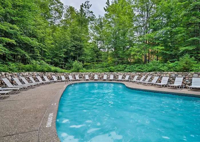 Trout Creek Resort Condo - 1 Mi To Nubs Nob!
