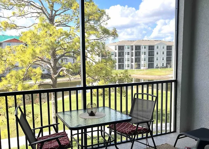 Stylish 3Rd-Floor Condo With Golf Course Views