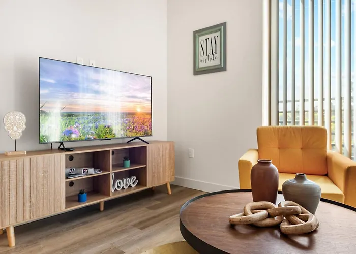 Fancy Irvine Apartment | Shopping + Dining