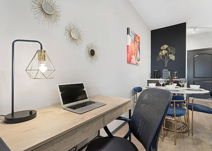 Luxurious 2Bed 2Bath Retreat In Prestigious Irvine