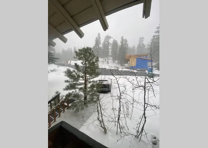 Comfy, Quiet, Condo Near Lake Mary And The Village