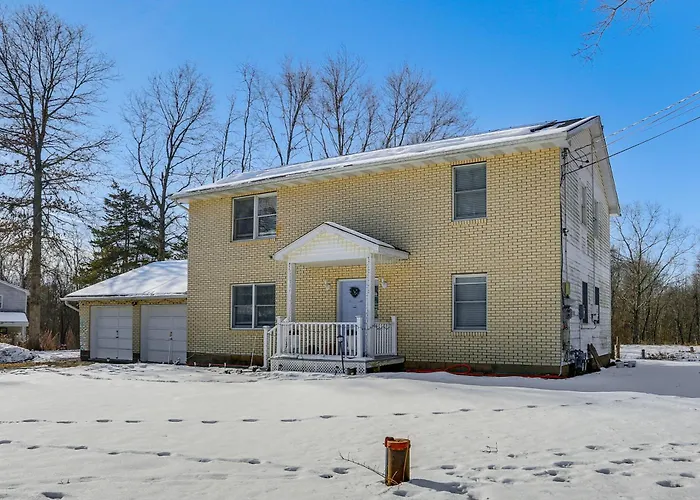 Pet Friendly & Wfh Ready! Quiet Hudson Valley Apt