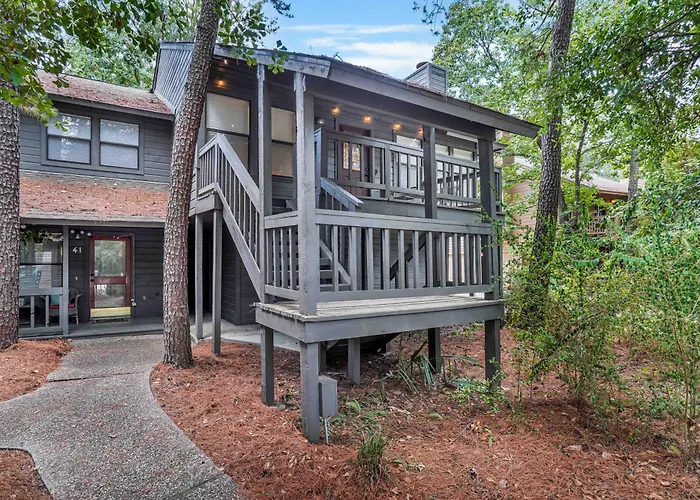 Treehouse Retreat 2Bed 2Bath Entire Townhome In The Woodlands