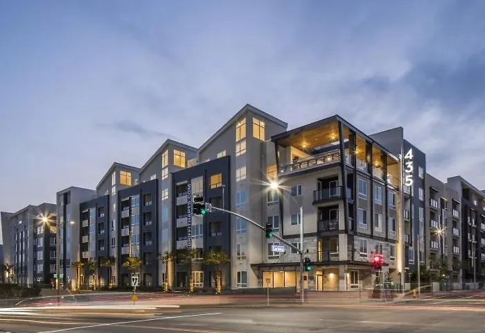 Cozy And Calm Retreat In Heart Of Glendale