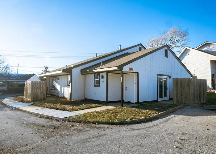 Newly Remodeled Apt - Washer And Dryer - 8Mim To Ku & Mass Street