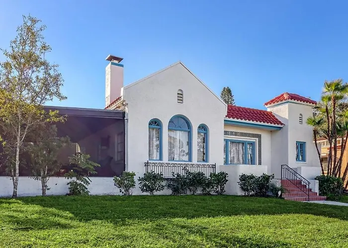 Historic - Huge Backyard, Mother-In-Law Apt