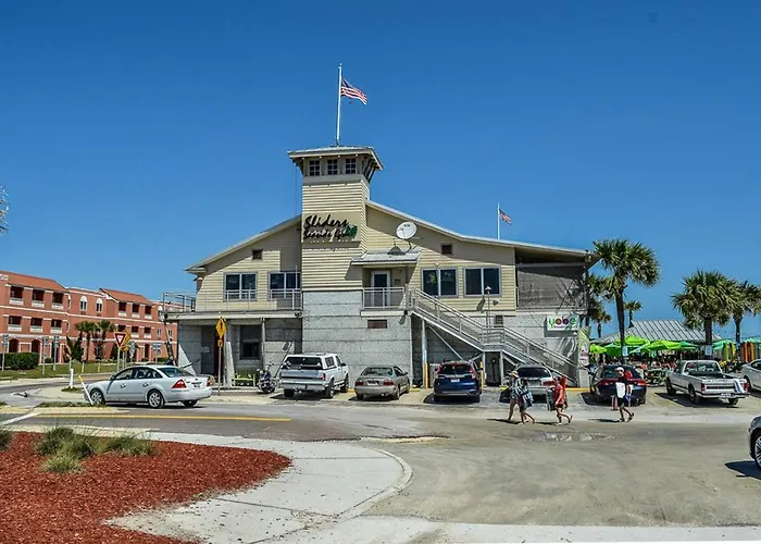 Completely Remodeled Condo, Walk To Beach, Arcade, Pool!