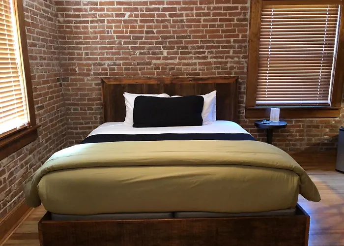 Hotel Frederick