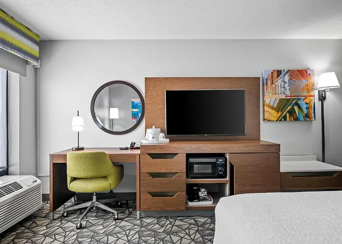Hampton Inn Bloomington West