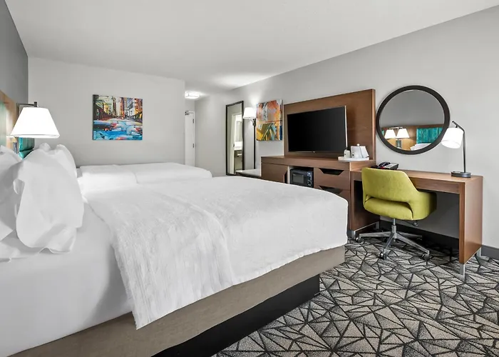 Hampton Inn Bloomington West