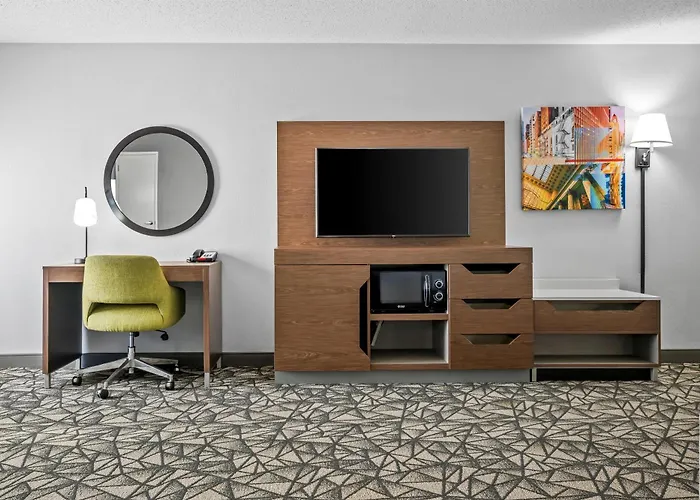 Hampton Inn Bloomington West