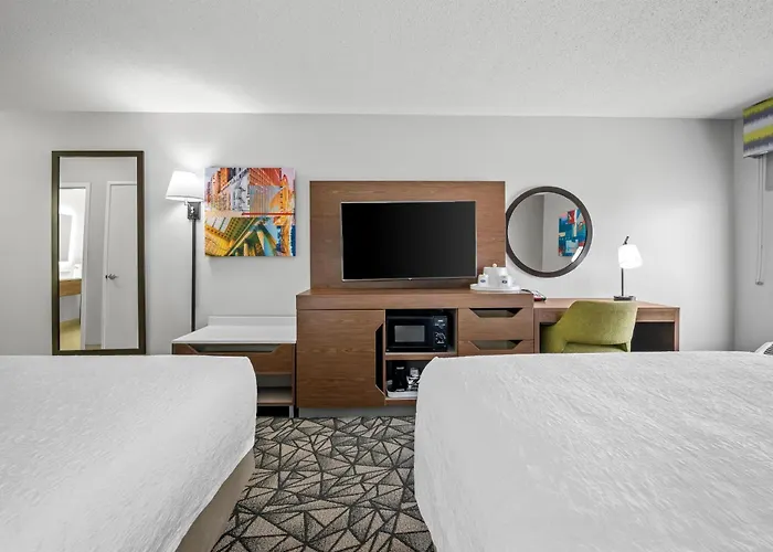 Hampton Inn Bloomington West