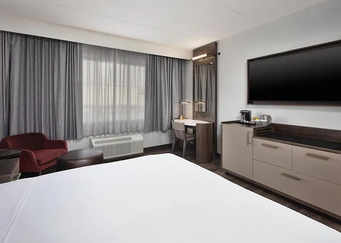 Doubletree By Hilton Hotel Detroit Novi