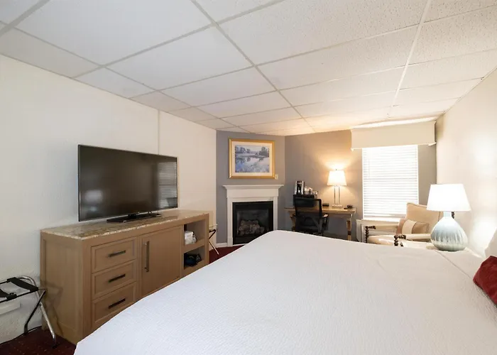 Fireside Inn And Suites Bangor