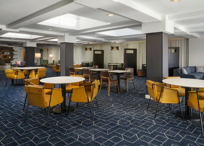 Courtyard Hartford Cromwell