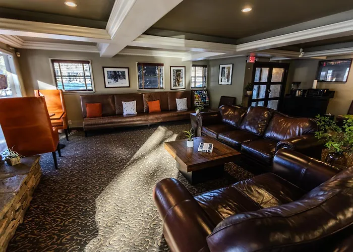 The Mammoth Creek Inn