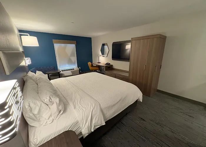 Holiday Inn Express Hotel & Suites Lafayette By Ihg