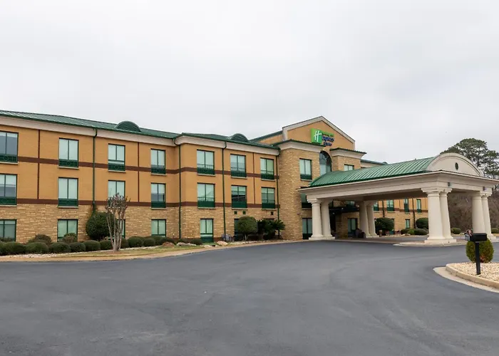 Holiday Inn Express & Suites Macon - I-475 By Ihg