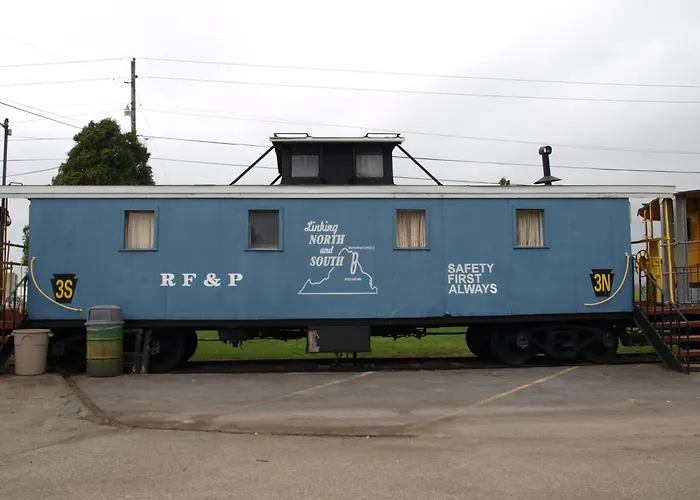 Red Caboose Motel & Restaurant