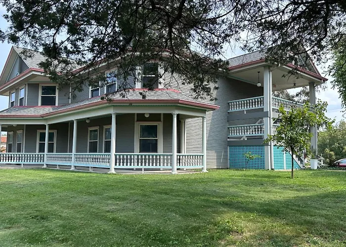 The Shelby Inn
