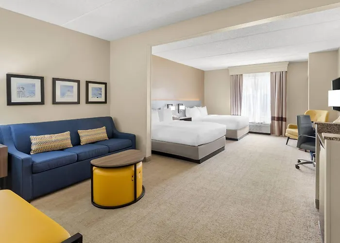 Comfort Suites Near Universal Orlando Resort
