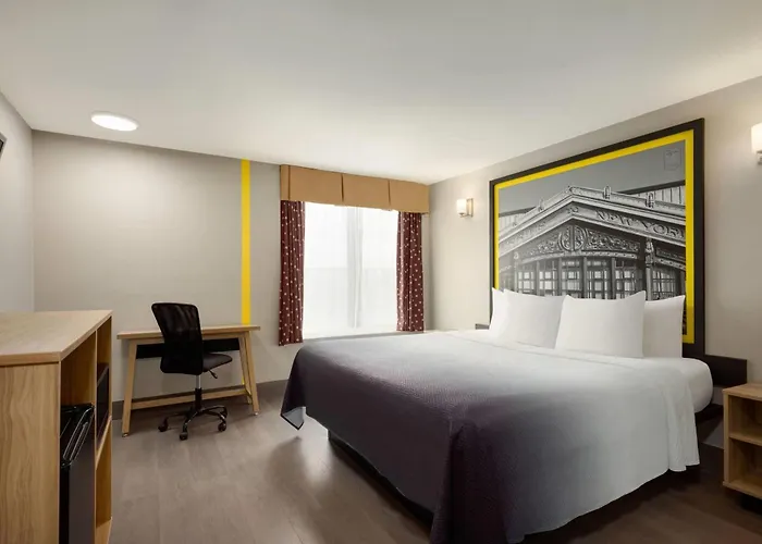 Super 8 By Wyndham Meadowlands
