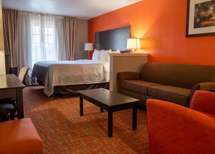 Quality Inn & Suites Fresno Northwest